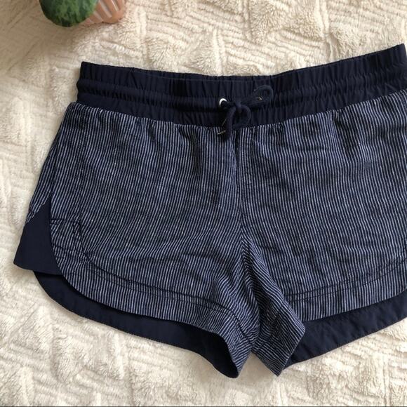 Athleta Beachside Bali Navy Linen Shorts - Picture 3 of 7